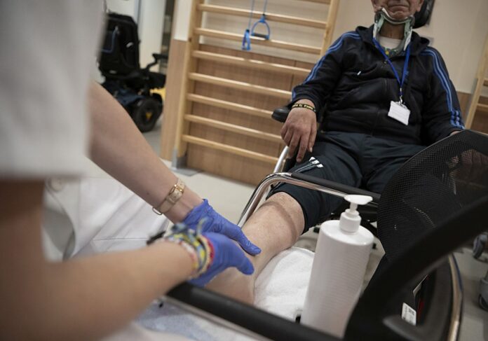 El primer fármaco contra un tipo de ELA disponible en España abre ...