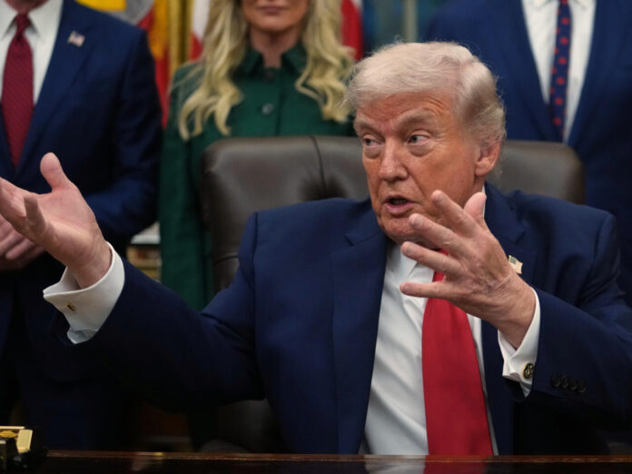 Trump asegura que espera no tener que usar la fuerza contra el...