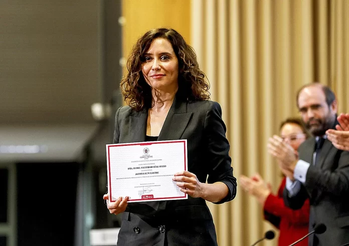 Ayuso incluye una 'cláusula Begoña' en su Ley de Universidades ...