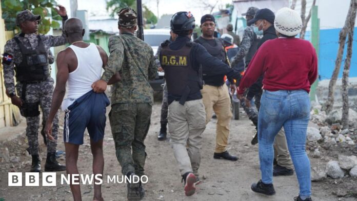 Redadas y más restricciones: República Dominicana soporta las ...