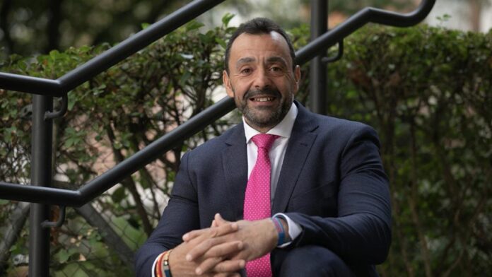 se-trata-de-una-simple-solicitud-que-incluye-el-pp-y-vox-exigen-a-la-alcaldesa-de-alcorcon-que-eche-al-asesor-que-intenta-comprar-tierras-recalificables La alcaldesa de Alcorcón prohíbe al candidato del PP el acceso a...