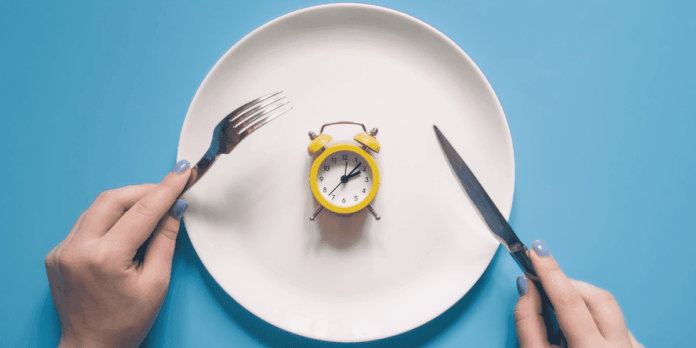 La relación ayuno intermitente y trastornos de la conducta alimentaria.