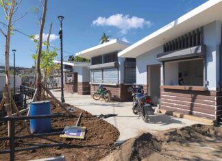 Presidente Abinader inaugura la Escuela Básica San Rafael en el sector Domingo Savio de Santo Domingo Abinader inaugura primera etapa de proyecto Nuevo Domingo Savio...