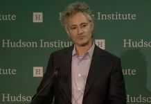 Totalitarismo o extinción: las previsiones de Palantir sobre la IA alarman a la izquierda