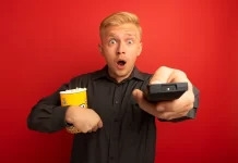 El «Netflix gratuito» de 1.000 canales que ya puedes ver en España sin registro: la plataforma que está haciendo temblar el modelo de suscripción